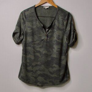 Green Gray Camo Henley Tunic Top Short Sleeve Quarter Button Front Large